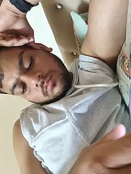 KISHAN_KI_RANDI_BNEGI_KYAn Webbikameraesitys