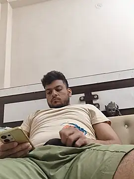 KISHAN_KI_RANDI_BNEGI_KYA Show Webcam