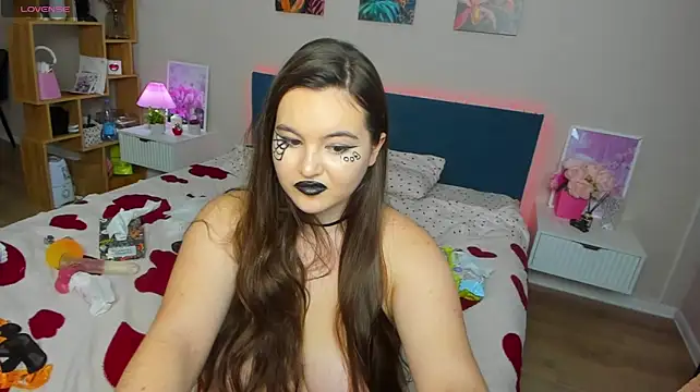 BritneyLix Show in webcam