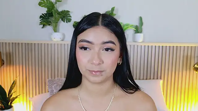 MeganCruzGB's Live XXX Chat