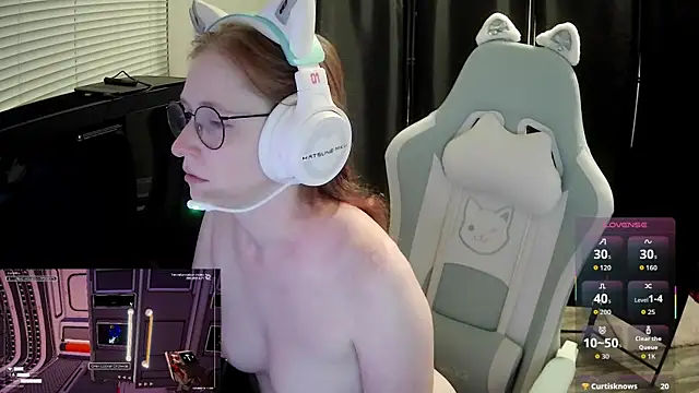 LilyFoxxx: вебкам-шоу