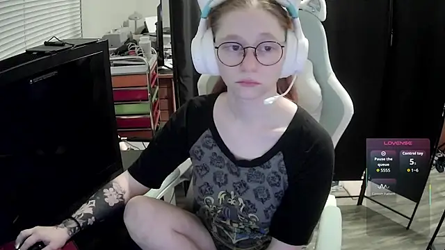 โชว์เว็บแคมของ LilyFoxxx