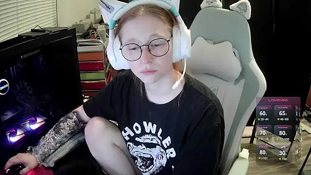 הופעת וובקאם של LilyFoxxx