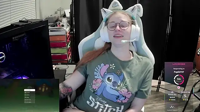 LilyFoxxx Шоу с уебкамера