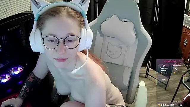 โชว์เว็บแคมของ LilyFoxxx