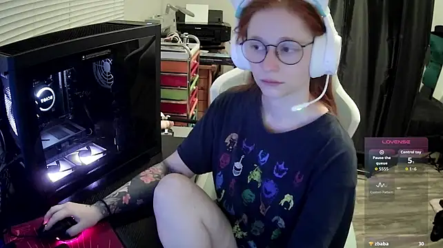 Chat +18 de LilyFoxxx ao vivo