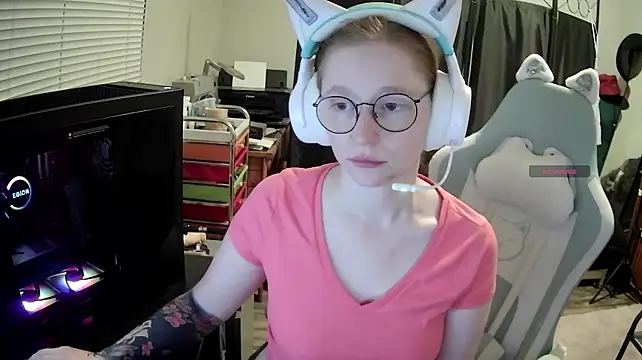LilyFoxxxn Live XXX chat
