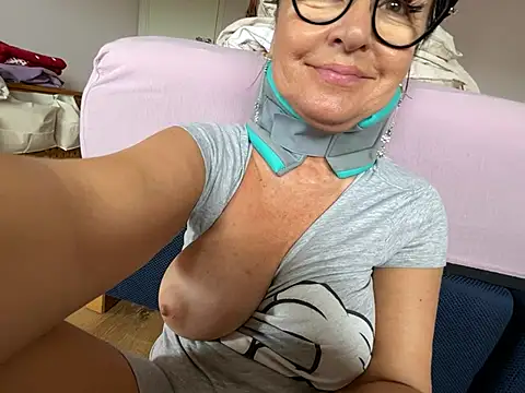 HoneyMakerr Webcamshow