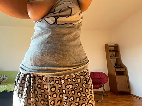 HoneyMakerr's Webcam Show
