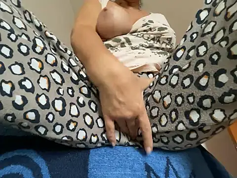 HoneyMakerr Webcamshow