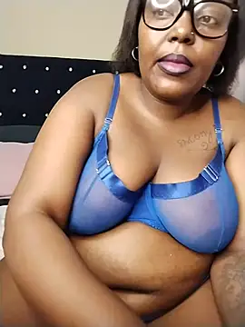 CHERRYYUMMY Show in webcam