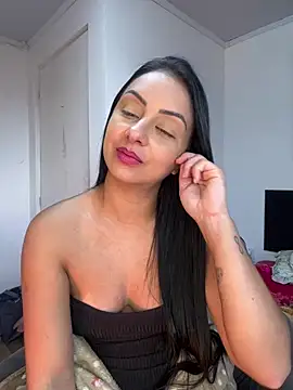 Show de bbzinharosa na webcam