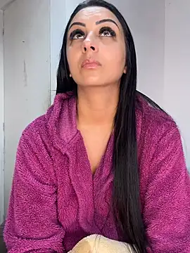 Show de bbzinharosa na webcam