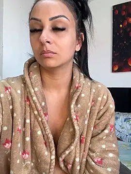 Show de bbzinharosa na webcam