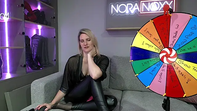 NoraNoxx's Webcam Show