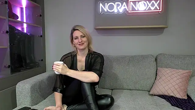 NoraNoxx Webcam-Show