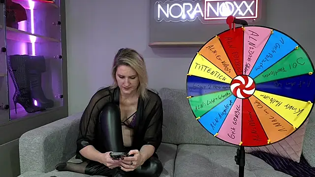 NoraNoxx 라이브 XXX 채팅