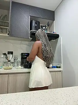 SilvannaFitt live XXX chat