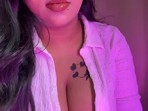 Show modela Its_cherry_magic na web-kameri