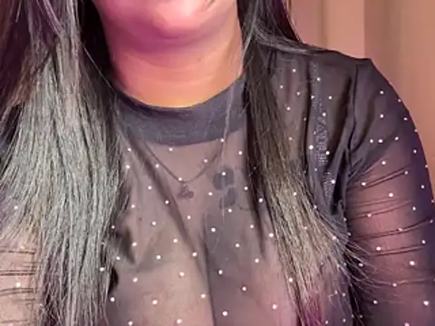 Show modela Its_cherry_magic na web-kameri