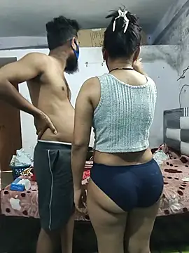 hot_wife_35 Show in webcam
