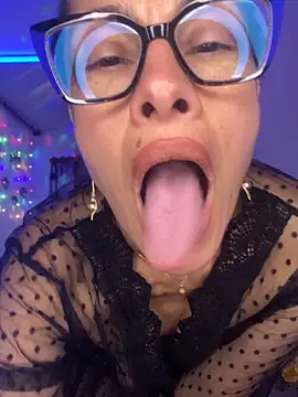 Goddess-Love- webcam show