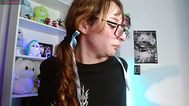 CelesteAyase Adlı Modelin Canlı XXX Sohbeti