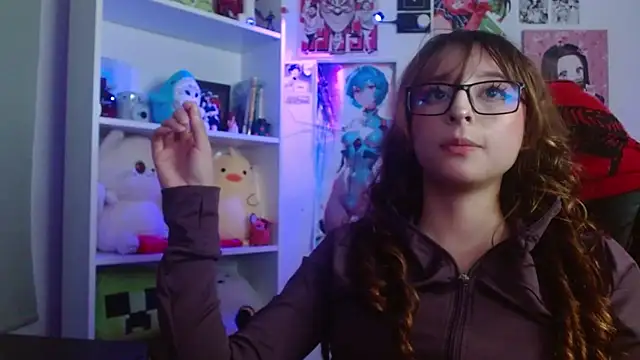 CelesteAyase Adlı Modelin Canlı XXX Sohbeti