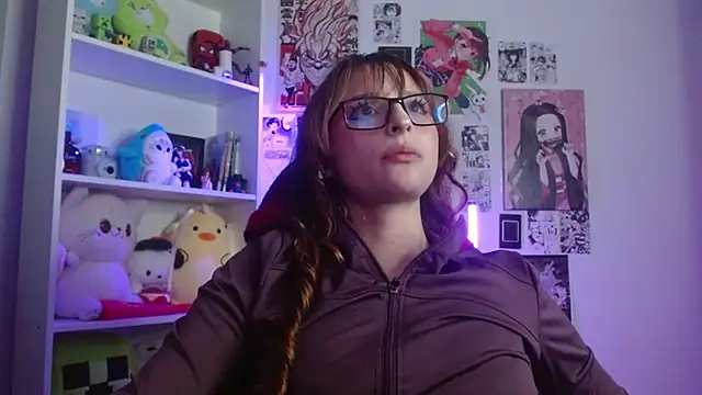 CelesteAyase Adlı Modelin Canlı XXX Sohbeti