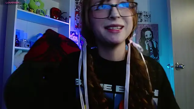 CelesteAyase élő XXX-chatje