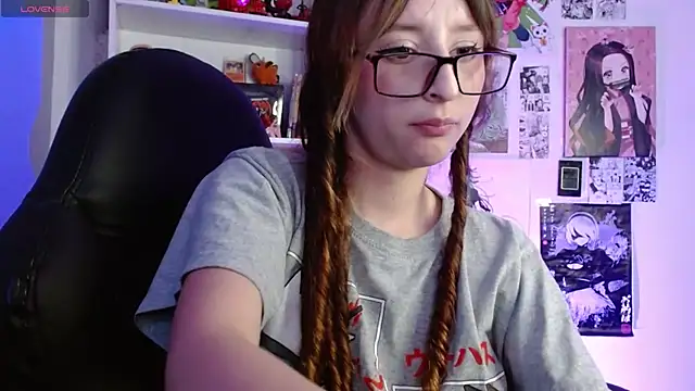 CelesteAyase Adlı Modelin Canlı XXX Sohbeti