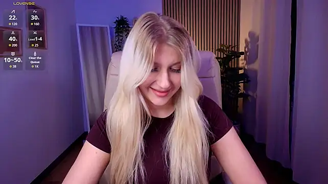 Evacadooo's Webcam Show