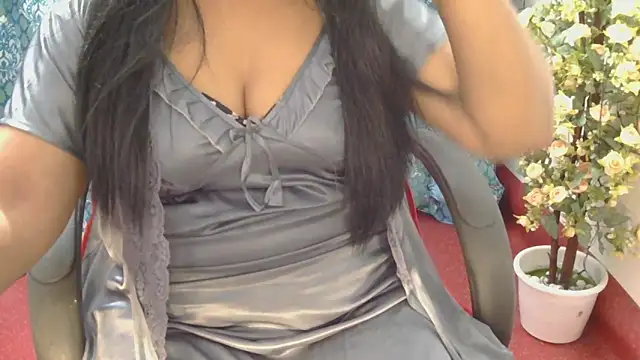 Mallu_Manisha: διαδικτυακό σόου στην κάμερα