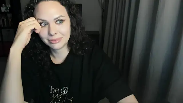 MollyCheiz Chat XXX in diretta