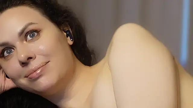 XXX chat uživo modela MollyCheiz