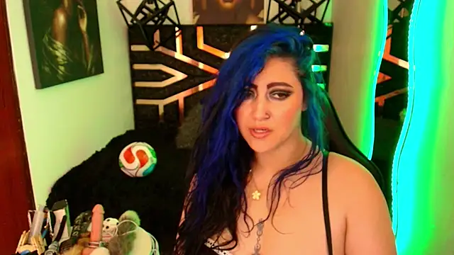 scarleth_blue's Webcam Show