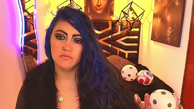 scarleth_blue's Webcam Show