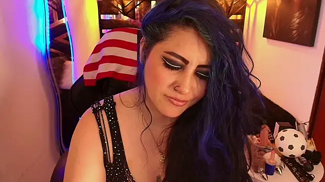 scarleth_blue Show in webcam