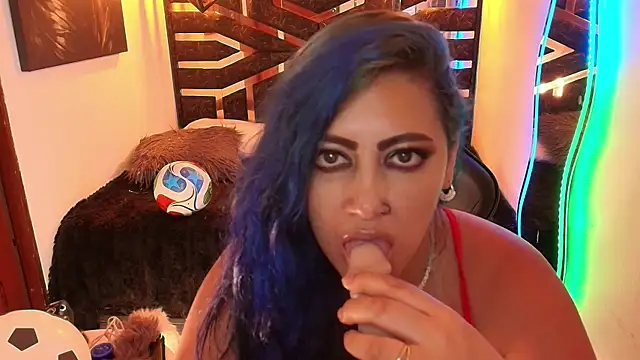 scarleth_blue's Webcam Show