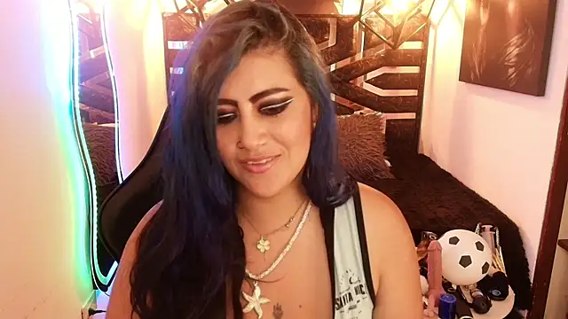 scarleth_blue's Webcam Show