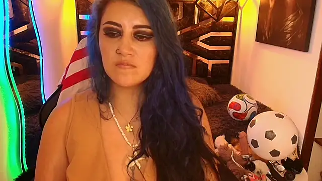 scarleth_blue Show in webcam