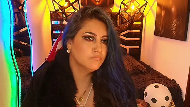 scarleth_blue's Webcam Show