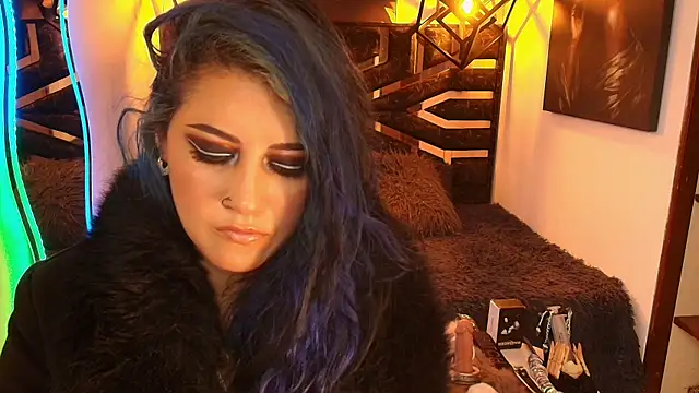scarleth_blue's Webcam Show