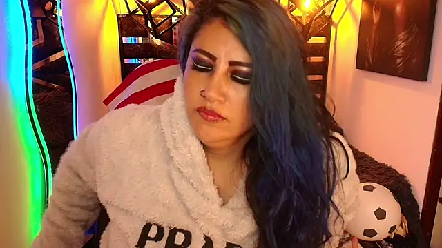 scarleth_blue's Webcam Show