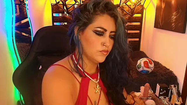 הופעת וובקאם של scarleth_blue