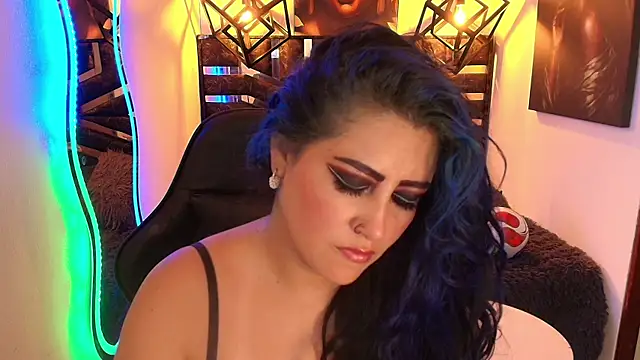 scarleth_blue's Webcam Show