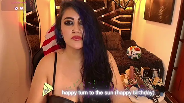 scarleth_blue Show Webcam