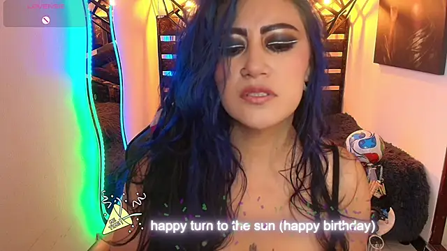 scarleth_blue's Webcam Show