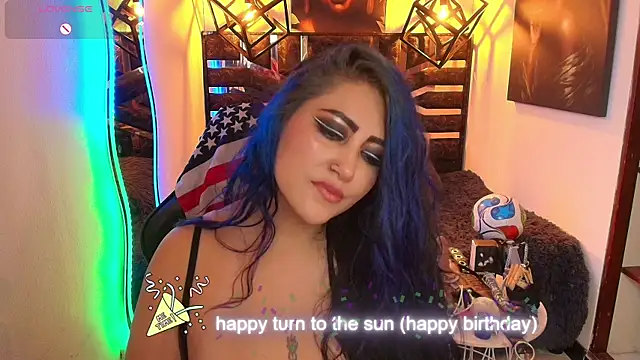 scarleth_blue's Webcam Show