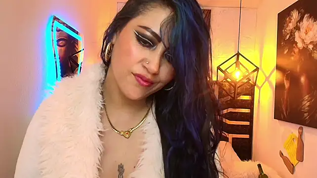 Pokazy przed kamerką – scarleth_blue